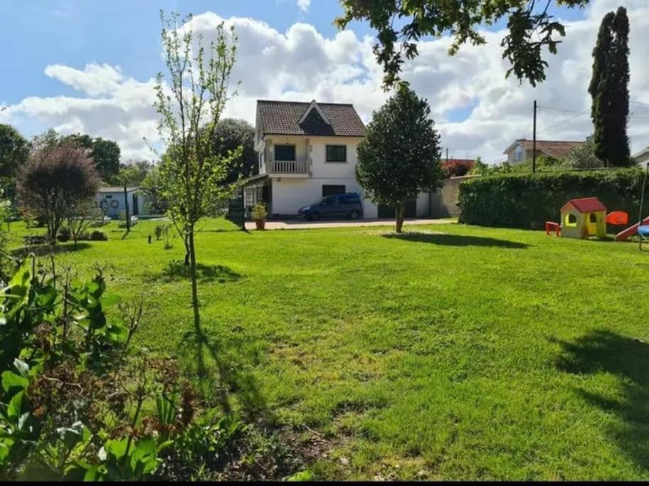 Willa Amplia Casa Familiar Pontevedra Zewnętrze zdjęcie